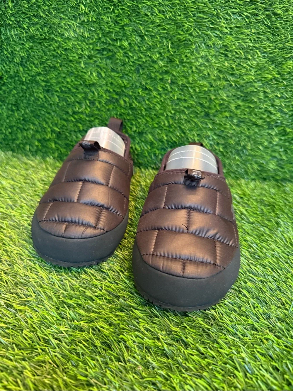 North Face Unisex Thermoball Traction Mule V Black Quilted Puffer Slippers 1Y